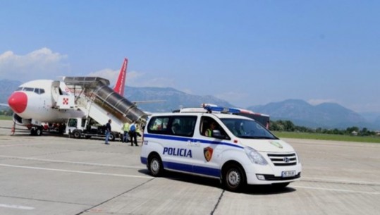 Në kërkim ndërkombëtar nga Interpol Tirana, ekstradohen drejt Shqipërisë 3 të arrestuar! Të dënuar për përndjekje, plagosje dhe korrupsion (EMRAT)