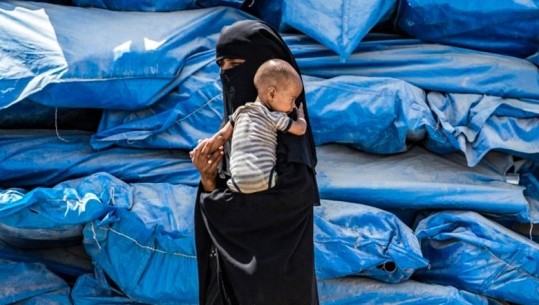Franca riatdheson gra e fëmijë nga Siria