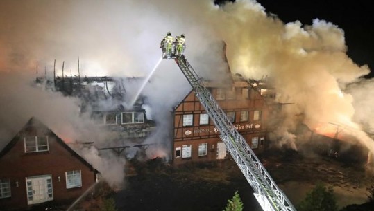 Përfshihet nga flakët ndërtesa në Gjermani ku strehoheshin ukrainas! Zjarri dyshohet i qëllimshëm