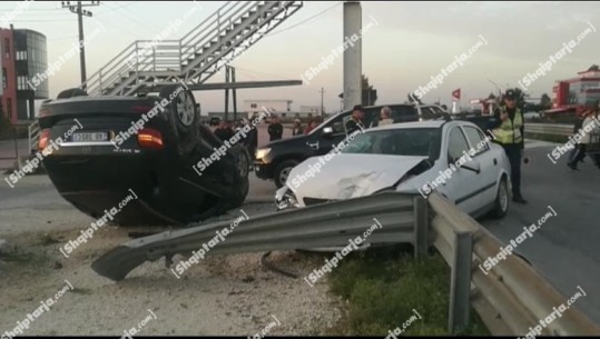 Aksident në autostradën Fier-Lushnje, përplasen 2 makina! Benz-i kthehet përmbys në rrugë, 4 të plagosur (VIDEO)