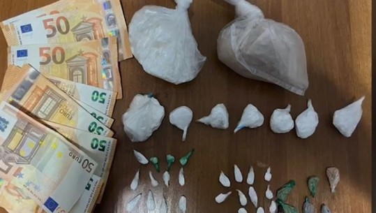 Iu gjet lëndë narkotike në makinë dhe shtëpi, arrestohet 32-vjeçari në Durrës! (EMRI)