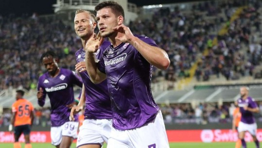 VIDEO/ Tri pikë me përmbysje, Fiorentina kalon grupet në Conference League