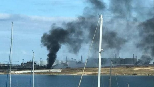 Katër anije ruse shpërthyen në Sevastopol