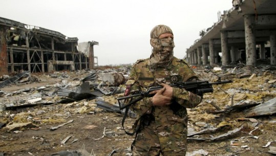 Kiev: Trupat ruse përparojnë drejt tre qyteteve të Donetskut