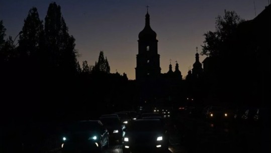Kryetari i Kievit: Ende 16 mijë shtëpi pa energji elektrike
