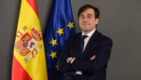 Ministri i Jashtëm spanjoll viziton Kievin, Albares: Spanja do të ndihmojë në rindërtimin e Ukrainës 