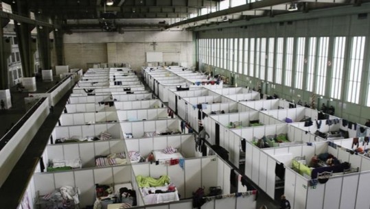 Berlini kthen aeroportin e vjetër Tegel në strehë, shkak mungesa e strehimit të refugjatëve 