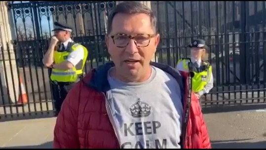 Protesta e emigrantëve në Londër, doktori shqiptar: S'jemi kriminelë por profesionistë, japim kontributin tonë