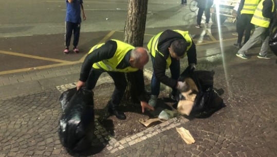 VIDEOLAJM/ Shishe birre dhe kuti pizzash, çfarë hodhën në Bulevard protestuesit e Sali Berishës dhe Ilir Metës
