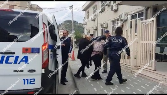 Ferma e kanabisit në Berat, burg për 11 të arrestuarit! Nënë e bijë organizatore, 95 gra në hetim në gjendje të lirë