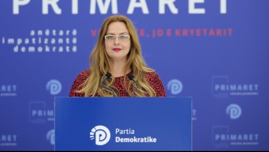 Enkeleda Mushi prezanton kandidaturën në primare për Gjirokastrën: Jam mbesa e Bajo dhe Çerçiz Topullit