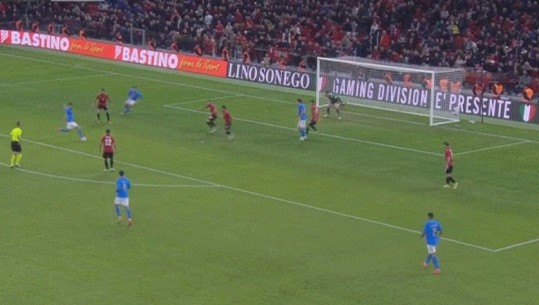VIDEO/ Befasi me mbrojtjen kuqezi, Italia shënon golin e tretë