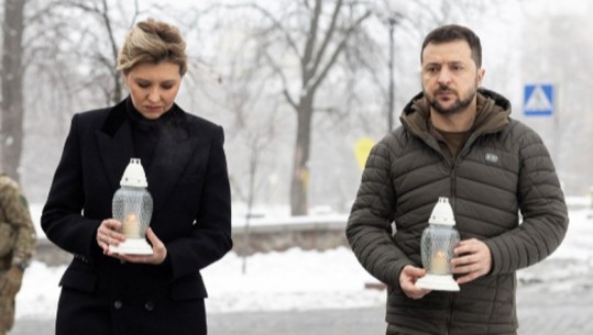 Zelensky dhe gruaja e tij marrin pjesë në ceremoninë përkujtimore në Kiev