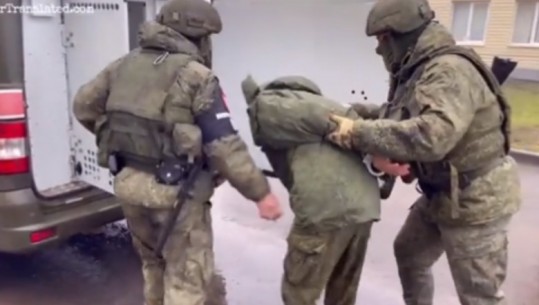 VIDEO/ Ushtarët rusë arrestohen pasi refuzuan të luftonin