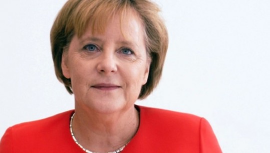 Angela Merkel mbron vendimet e saj për energjinë ruse