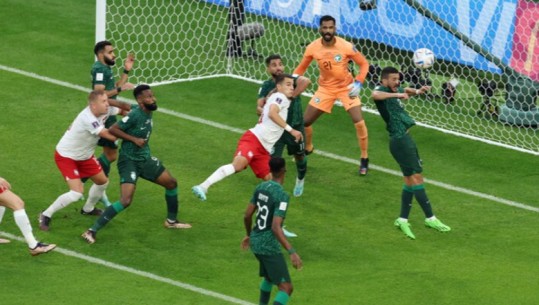 KATAR 2022/ Zielinksi kalon në avantazh Poloninë, Arabia Saudite gabon penallti! Szczesny hero (VIDEO)