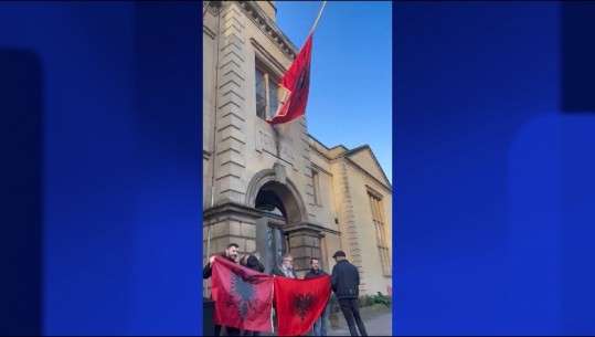 Komuniteti shqiptar në SHBA feston Pavarësinë! Në Serbi vendoset flamuri kuqezi në Këshillin Kombëtar Shqiptar