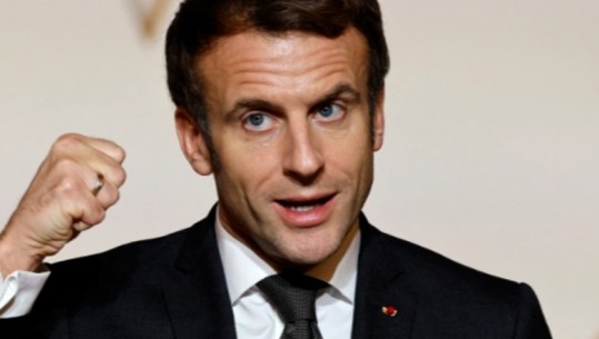 Francë, Macron shpërndan prezervativë falas për moshat 18-25 vjeç