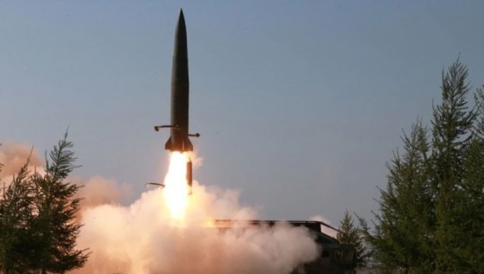 Rusia teston raketën e re të sistemit të mbrojtjes ajrore në Kazakistan