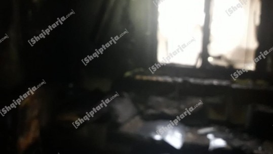 Shkrumbohet nga flakët një banesë në Elbasan, dëme të shumta materiale