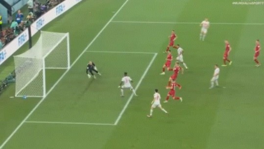 VIDEO/ Katër gola në pjesën e parë, Zvicra barazon Serbinë