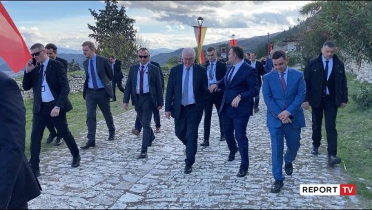 Presidenti gjerman vizitë në qytetin e Beratit, njeh nga afër historinë dhe kulturën shqiptare: Europa duhet të besojë në arritjet tuaja
