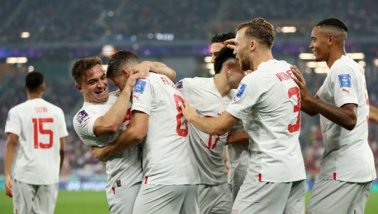 KATAR 2022/ Zvicra dhe shqiptarët 'i presin biletën' Serbisë për Beograd! Xherdan Shaqiri shënon gol, tensione mes Xhakës e serbëve në fund (VIDEO)