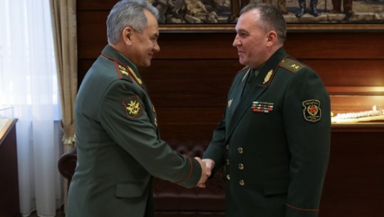Ministrat e mbrojtjes së Rusisë dhe Bjellorusisë diskutojnë bashkëpunimin dypalësh ushtarak