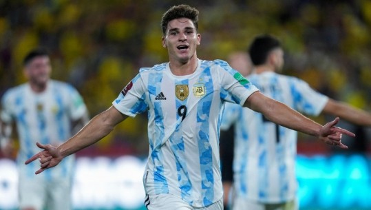 VIDEO/ Gafë e rëndë e portierit, Argjentina i shënon golin e dytë Australisë