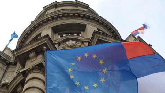 BE i bën ‘presion’ Serbisë për sanksionet kundër Rusisë