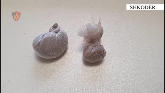 Heroinë e ndarë në doza gati për t’u shitur, arrestohen dy të rinjtë që merreshin me shpërndarjen e drogave të forta në Shkodër