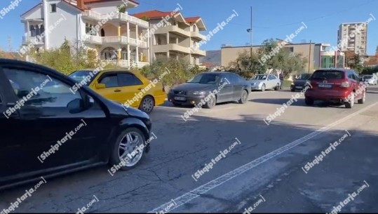 Aksident në Elbasan, makina përplas për vdekje këmbësoren! Arrestohet shoferi 27-vjeçar (VIDEO)