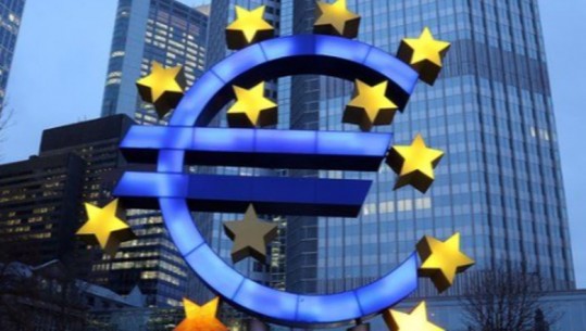 Eurozona po shkon drejt një recesioni të butë