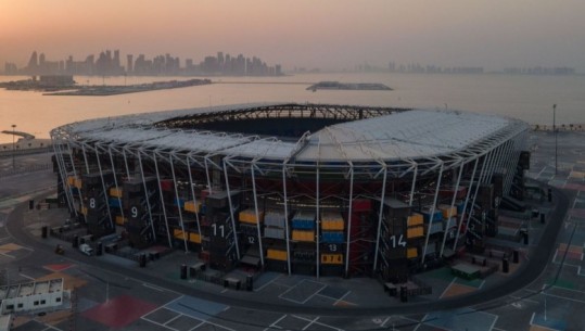 KATAR 2022/ I ndërtuar nga 974 kontenierë, stadiumi i Katarit pret ndeshjen e fundit! Pas Brazil-Kore e Jugut do çmontohet