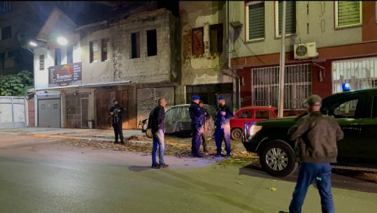 6 shpërthime në veri të Kosovës! Kurti: Sulme nga Serbia! Vuçiç: I urdhëroi Prishtina! KFOR shpërthim i kontrolluar i bombës brenda zyrave të KKZ-së