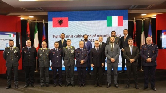 Avionët e Guardia di Finanza dhe dronët e policisë shqiptare në luftë kundër kanabisit, asgjësohen mbi 116 mijë bimë narkotike gjatë vitit 2022