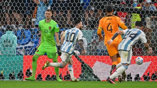 KATAR 2022/ 'Vyshken Tulipanët', Argjentina mposht Holandën pas penalltive dhe gjen Kroacinë në gjysmëfinale! 4 gola në 120 minuta lojë (VIDEO)