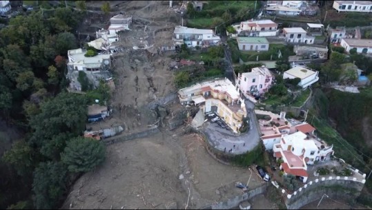 VIDEOLAJM/ Pamjet me dron, Ischia e shkatërruar nga rrëshqitja e tokës