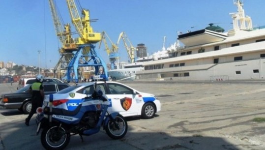 Tentoi të kalonte kufirin me dokumente false, arrestohet e reja nga Kosova në Durrës