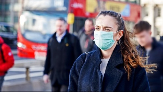 Gripi i keq alarmon Britaninë, në spitale më shumë se Covid-i