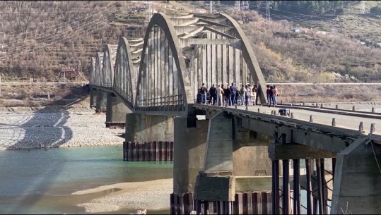 Dëmtimi i 'Urës së Zogut', reagon shoqëria civile në Kurbin: Indiferenca e Ministrisë Kulturës po shemb monumentin