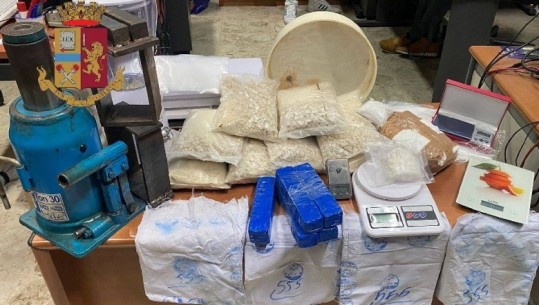 I gjetën 11 kilogramë heroinë në shtëpi, arrestohet 39-vjeçari shqiptar në Itali