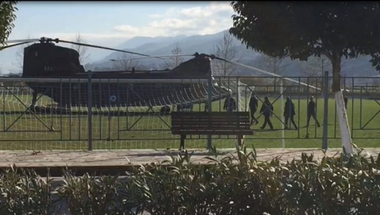 Kryeministri Mitsotakis mbërrin me helikopter në Derviçan, pritet nga Edi Rama: Ju premtova që do ua sillja 