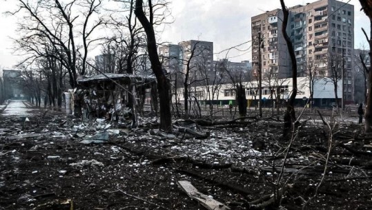 10 mijë varre të reja në Mariupol! Senati amerikan miraton 45 miliardë dollarë ndihmë për Ukrainën