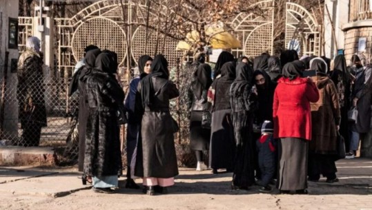 Talebanët arrestojnë 5 gra, protestuan kundër ligjit për ndalimin e ndjekjes së universitetit