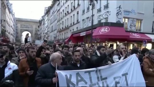 Sulmi në qendër të Parisit, ‘shpërthejnë’ protestat nga Kurdët! Kërkojnë që atentatori të shpallet terrorist! I ati i autorit: Im bir është i çmendur
