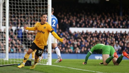 VIDEO/ Wolves 'kafshojnë' Evertonin në minutën e fundit, garë e fortë për mbijetesën në Premier League