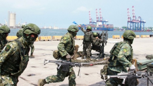 Mes tensioneve në rritje me Kinën, Tajvani zgjat shërbimin e detyrueshëm ushtarak