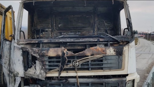 Djegia e kamionëve në veri të Kosovës, Policia: S’raportohet për lëndime