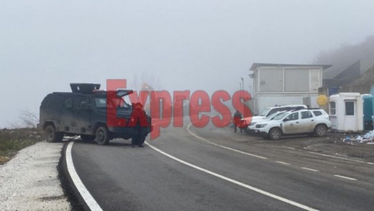 Policia e Kosovës bllokon rrugën në kufi të Jarinjës, ende asnjë vendim për pikën kufitare